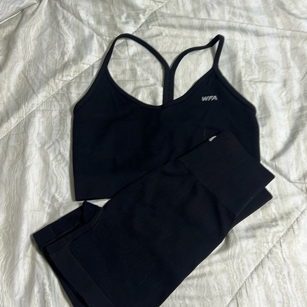 White fox active set